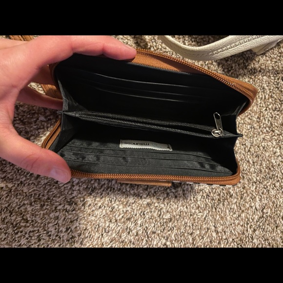 Owl wristlet - Picture 2 of 3